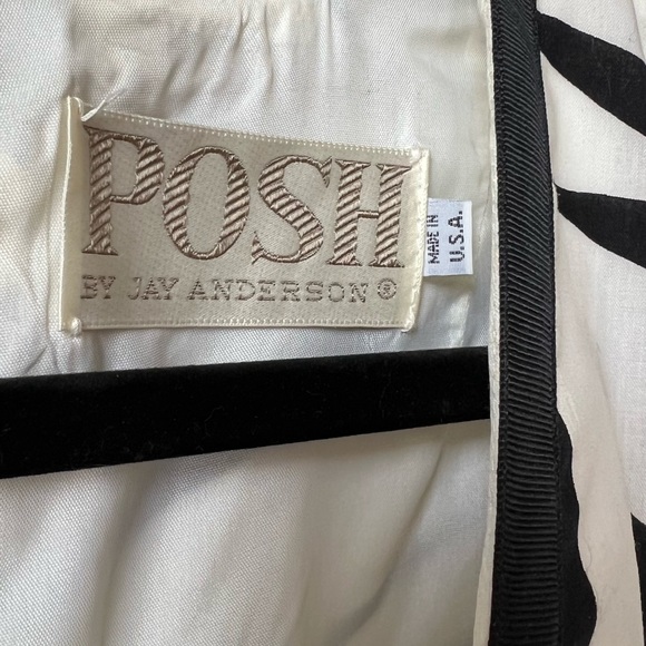 VINTAGE/POSH by Jay Anderson size 6 square neck dress with slightly puff sleeve - Picture 7 of 10